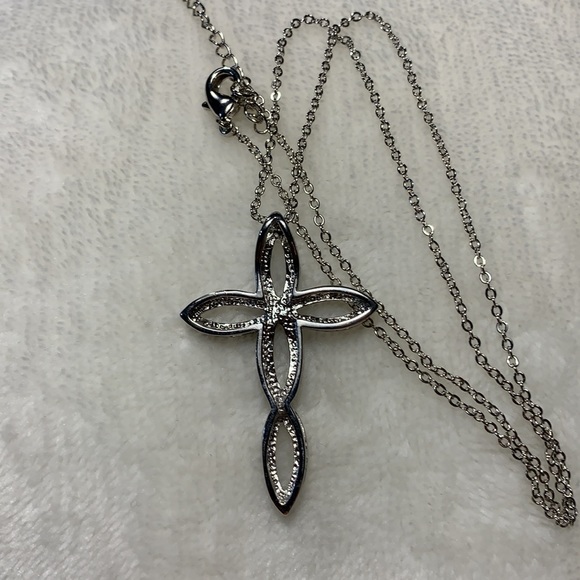 Beautiful silver tone necklace with black and clear stones on cross - Picture 9 of 16